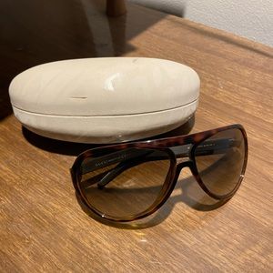 Gucci sunglasses (GG 1639S)
